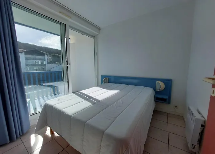 T2 Avec Piscine A 2 Min De La - Fr-1-239-1104