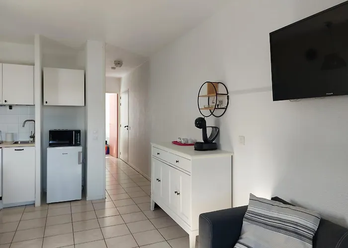 Apartmán T2 Avec Piscine A 2 Min De La - Fr-1-239-1104